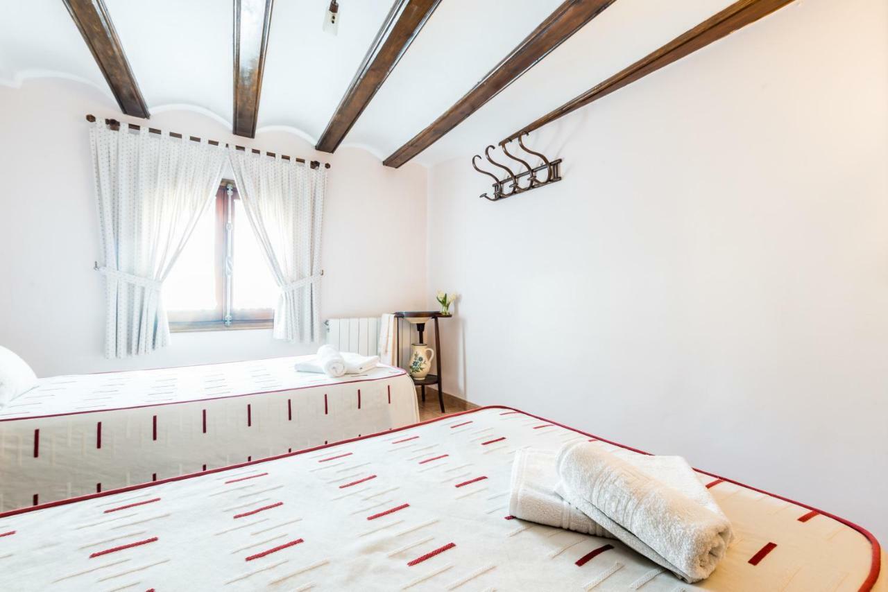 Casa La Carpintera Guest House Royuela ภายนอก รูปภาพ